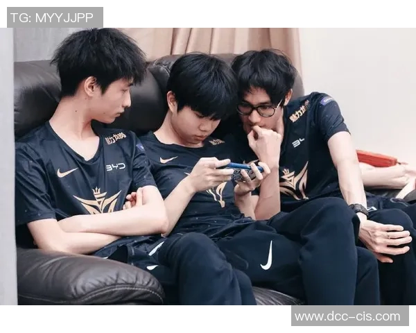 esports最新数据青年赛中V5战队团队配合分析与表现评估